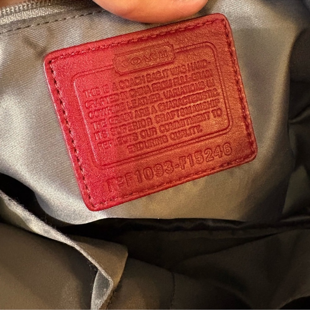 Coach Gallery Tote and Wallet Set with Dusty (Hang Tag In Route) - Picture 13 of 14